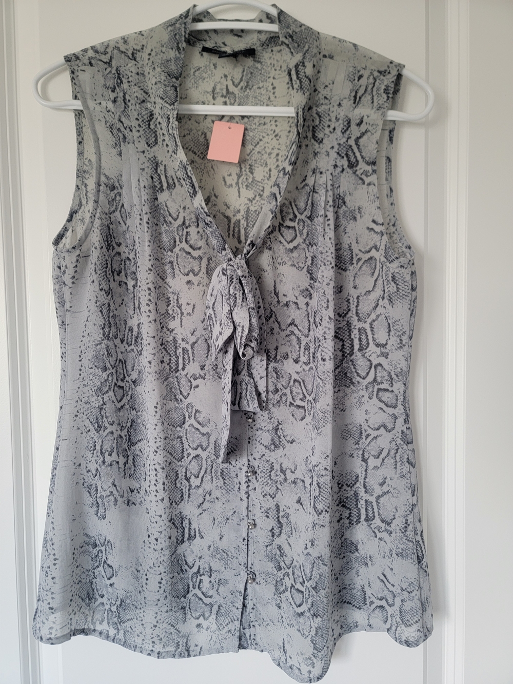 Banana Republic Gray Snake-Print Sleeveless Tie-Neck Blouse